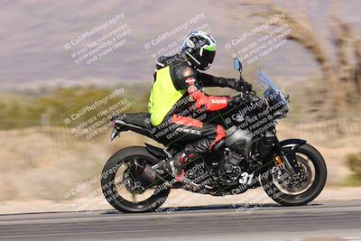 media/Dec-04-2025-Racers Edge (Thu) [[5ebc9f124d]]/3-B Group/5-Session 2 Turn 2 inside Speed Pans/